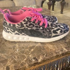 Puma Cheetah women’s size 10 hot pink/black/grey/white athletic shoes